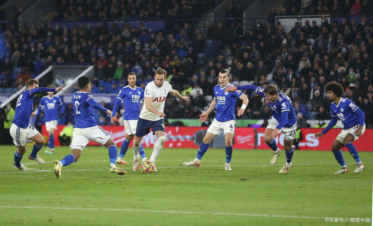 关于沃尔夫斯堡与勒沃库森主场激战，双方握手言和的信息