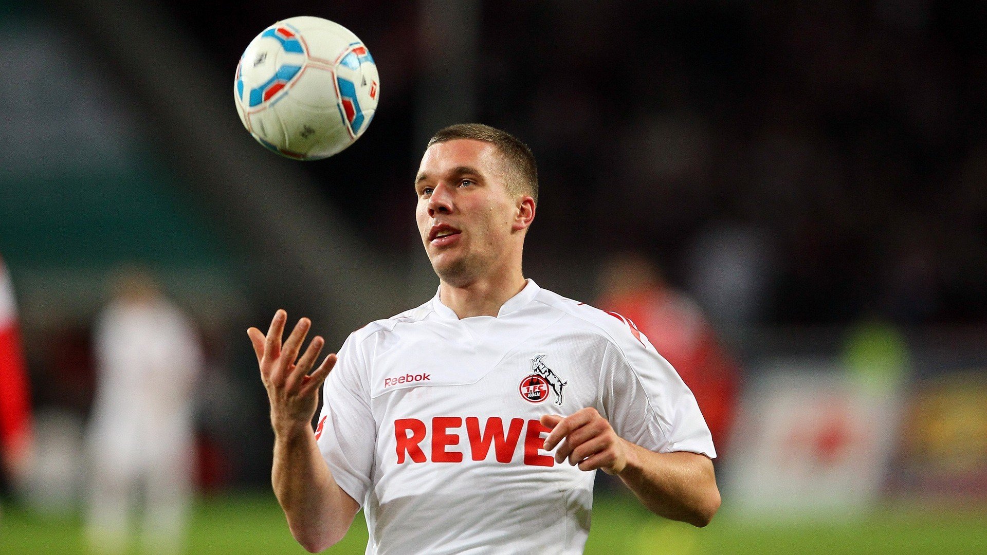 赛道与球场，当保罗在F1街道赛接管时，奇才单节拉开步行者的启示