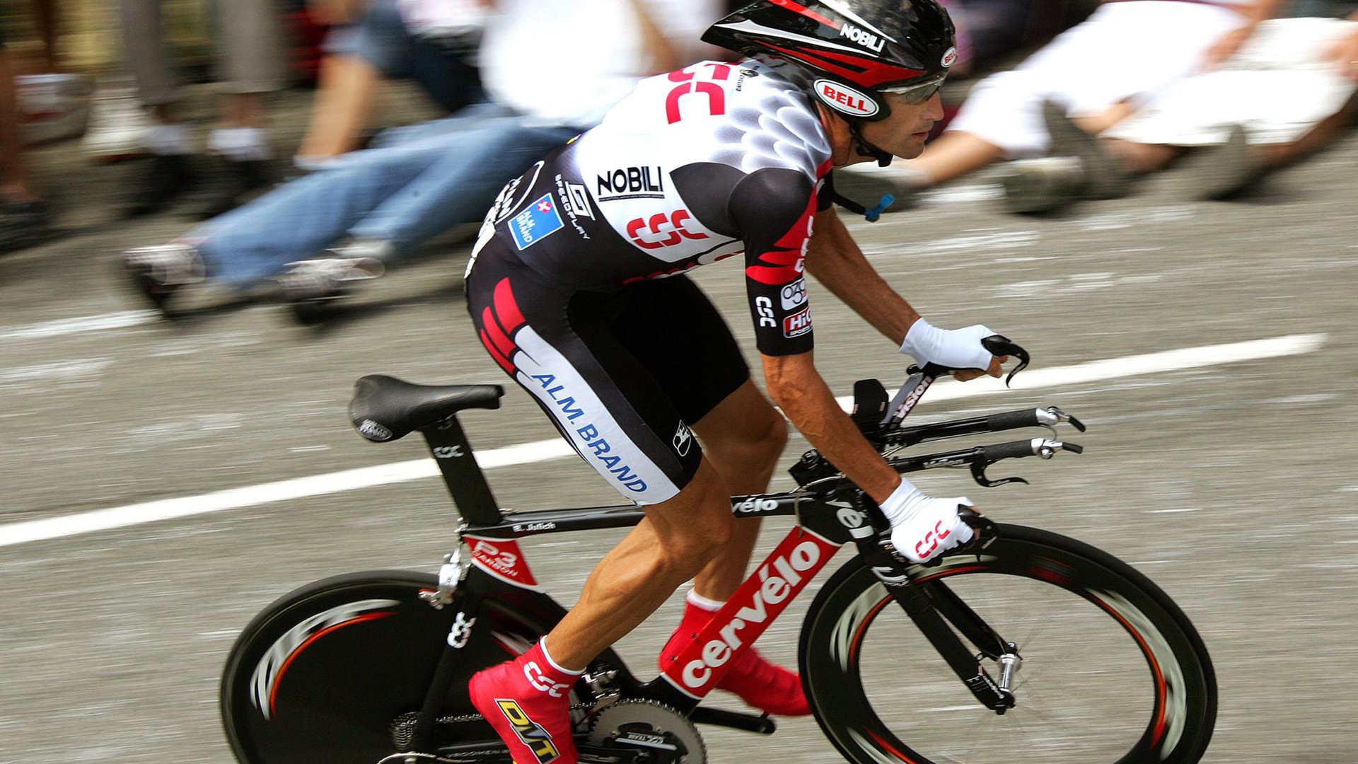 跨界逆转，从篮球场到F1赛道，掌控力的终极诠释